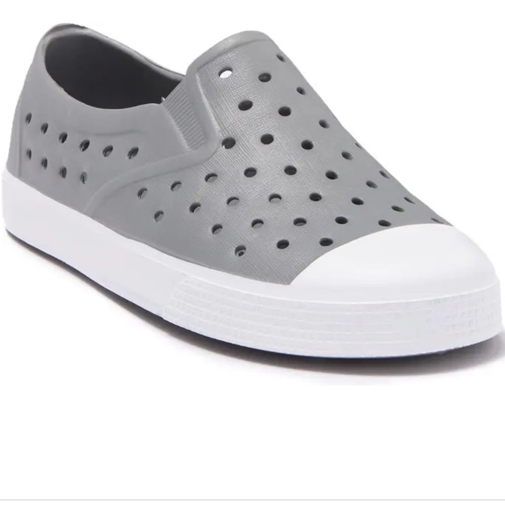 HARPER CANYON Surf Perforated Slip-On Sneaker